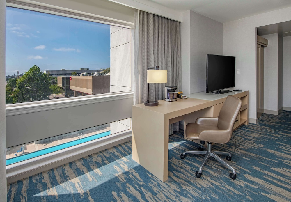 DoubleTree by Hilton LAX El Segundo - photo 14