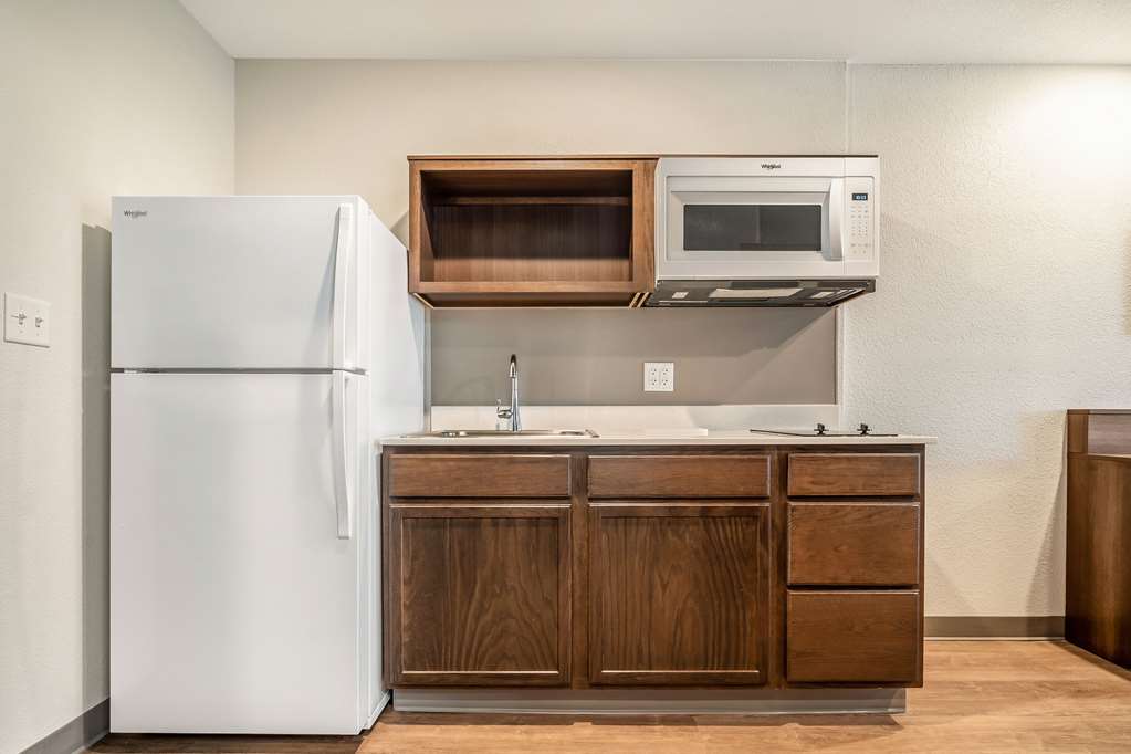 WoodSpring Suites Naples West - photo 15