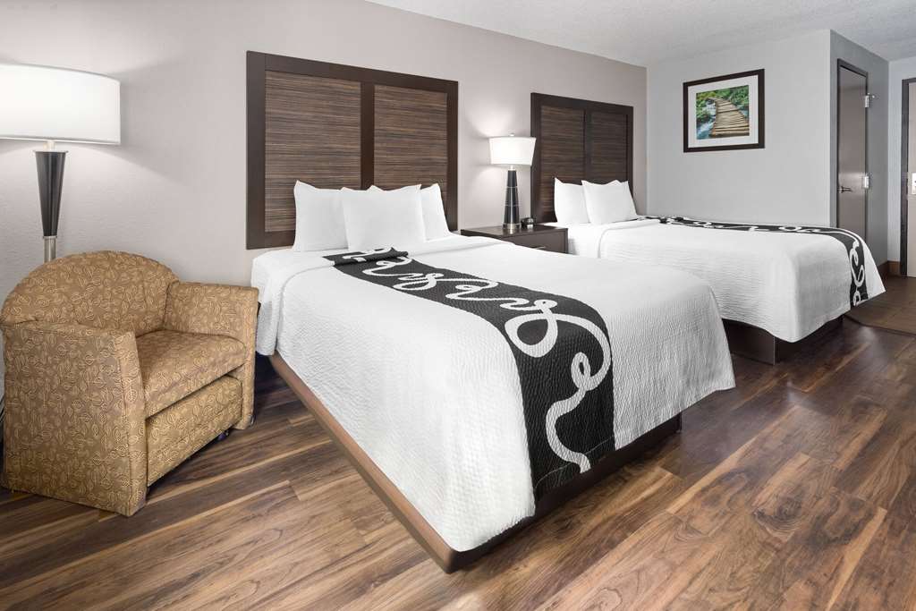 La Quinta Inn by Wyndham Buffalo Airport - photo 18