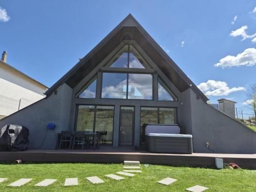Cbn Cabana - carbon neutral hotel in Unknown City