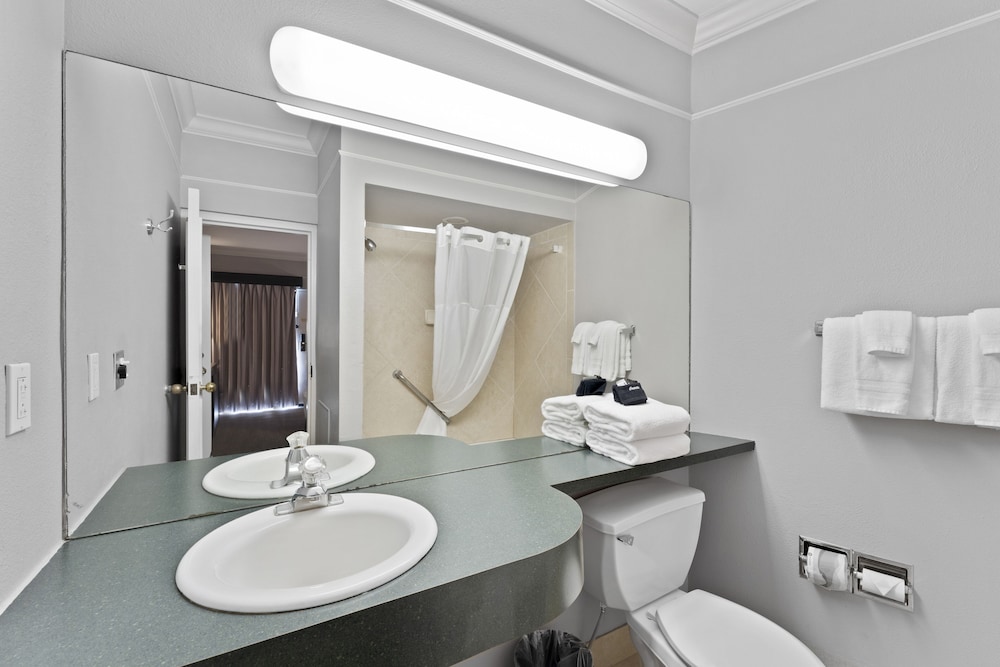 Sandpoint Hotel & Suites Downtown - photo 52