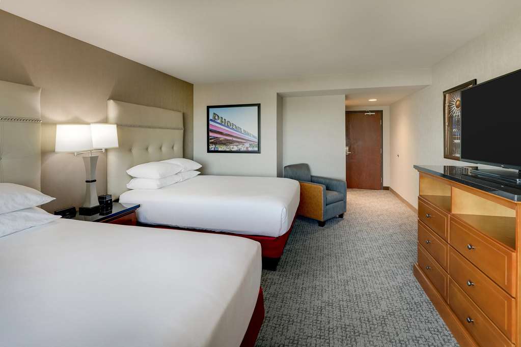 Drury Inn & Suites Phoenix Airport - photo 28