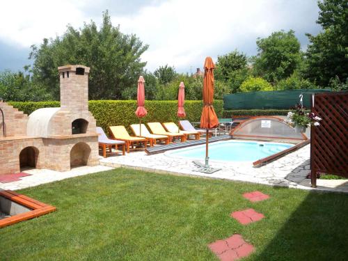 Holiday home Balatonfuzfo Balaton 18801 — 4-Star Luxury Hotel in Balatonalmadi, Hungary