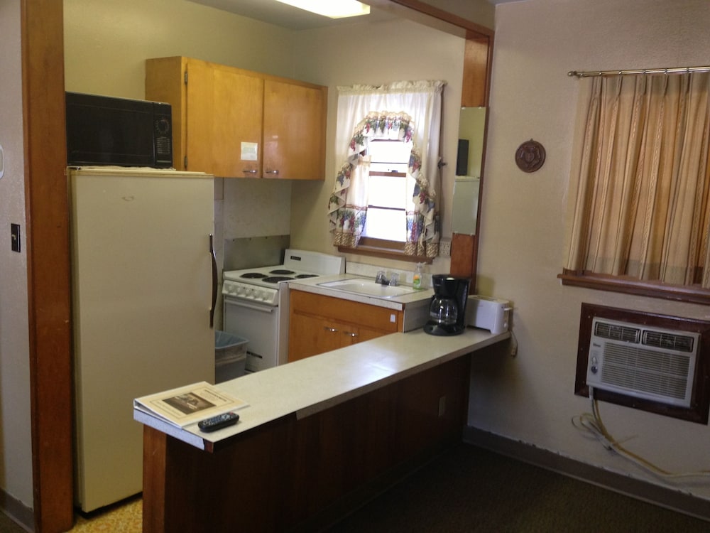 Jamestown Motel - photo 11