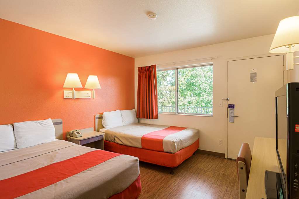 Motel 6 Laramie WY - photo 16