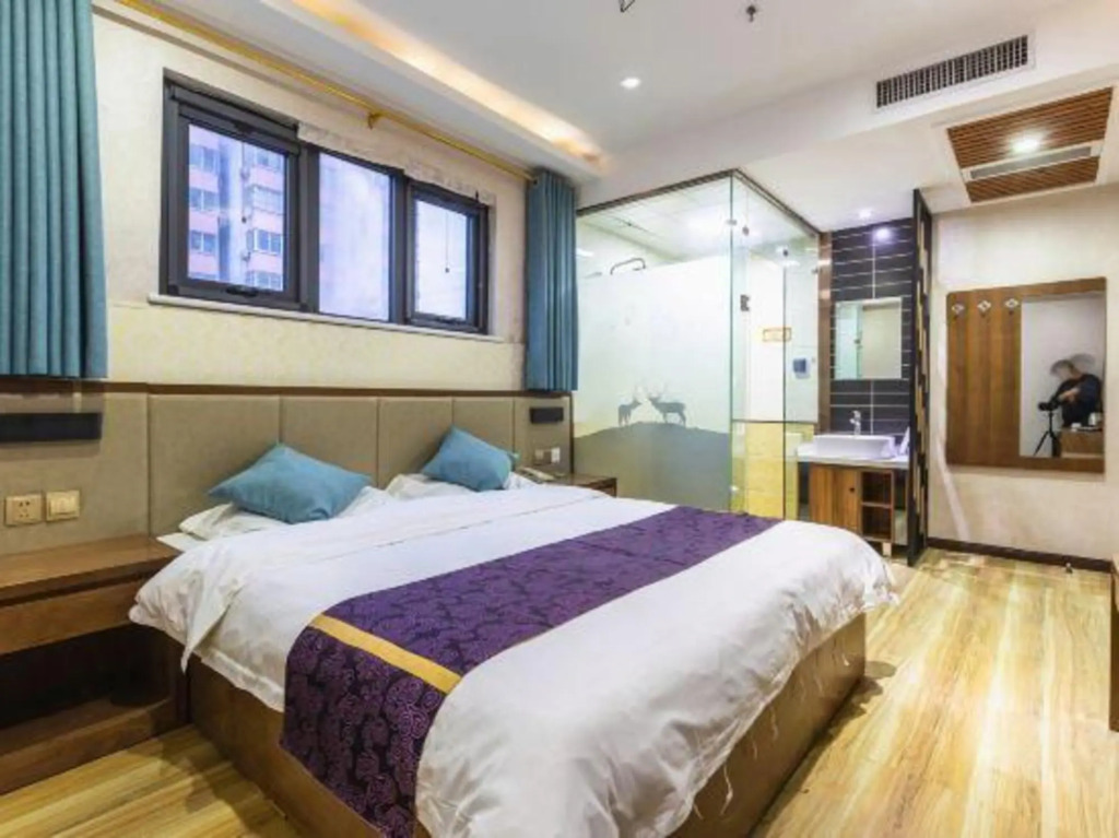 Jing Huang Fashion Hotel in Pingdingshan, People's Republic of China