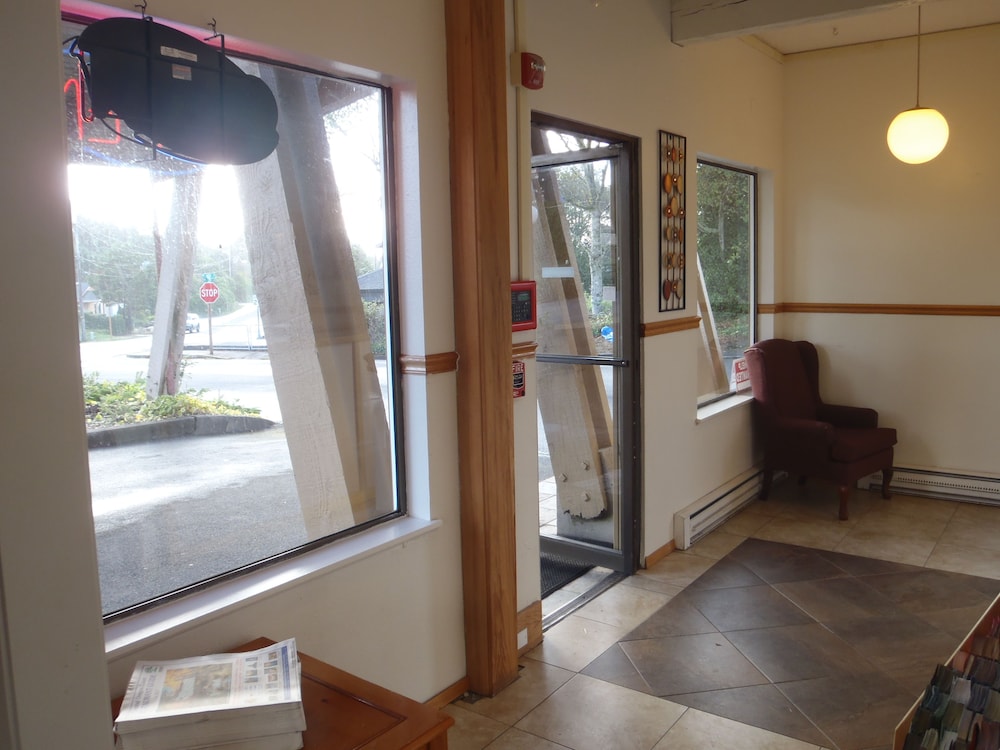 Coastal Inn by OYO Lincoln City Oregon Coast Hwy - photo 3