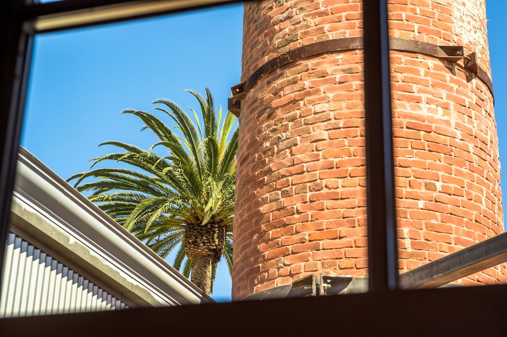 Hampton Inn Petaluma CA - photo 32