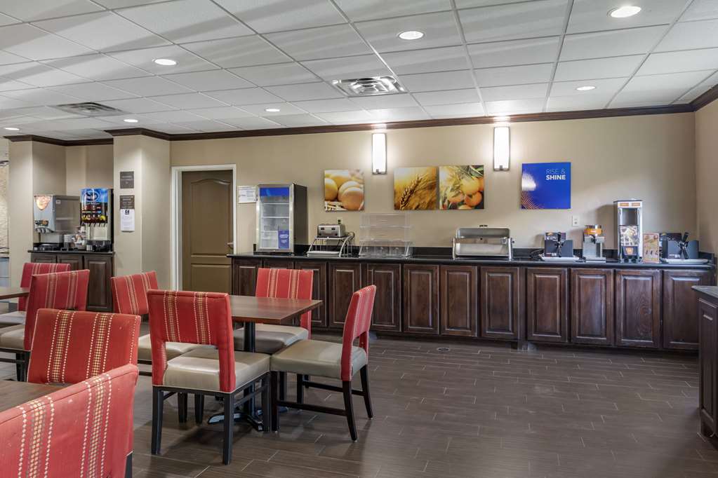 Comfort Suites Plano Dallas North - photo 28