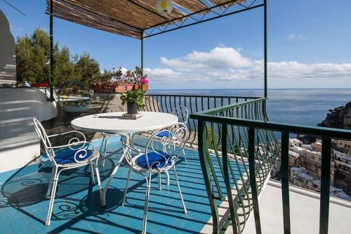 Villa La Conchiglia — 4-Star Luxury Hotel in Positano, Italy