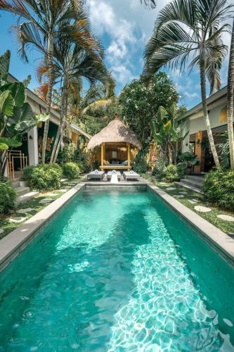 Villa Mint 3Br Tropical Escape Near Bintang Supermarket — 4-Star Luxury Hotel in Seminyak, Indonesia