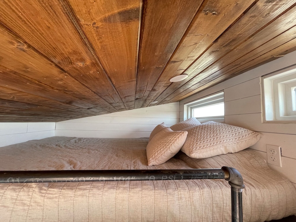 Trail and Hitch Tiny Home Hotel and RV - photo 41