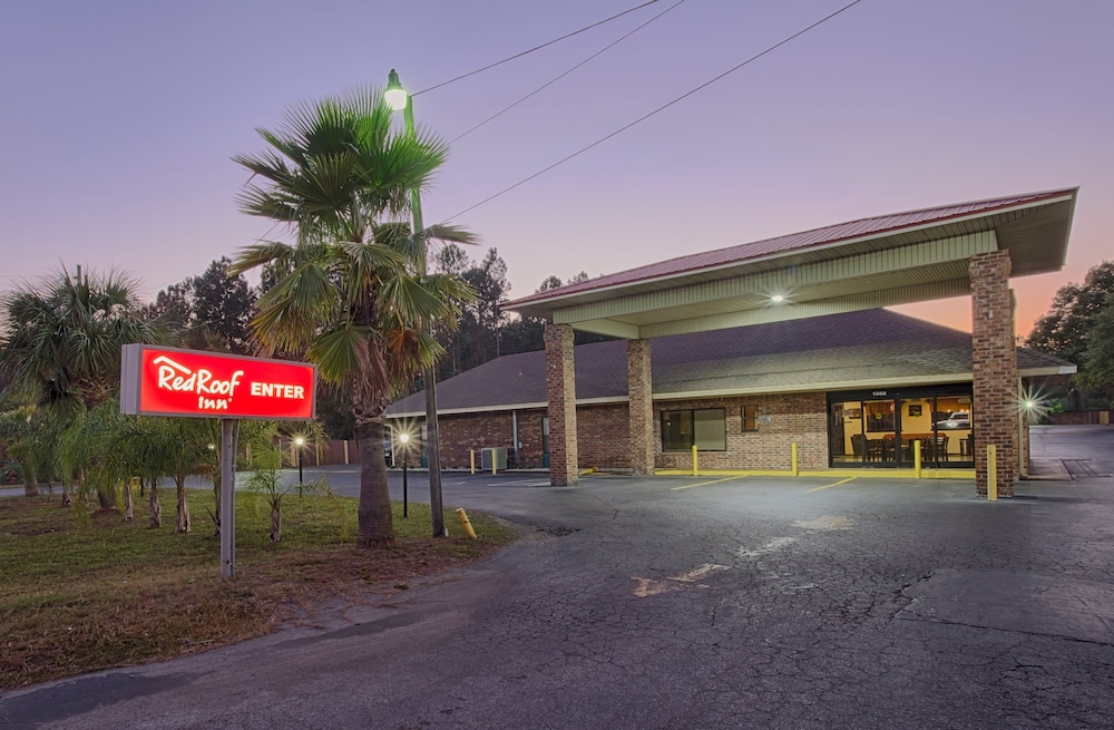 Red Roof Inn Baldwin - photo 23