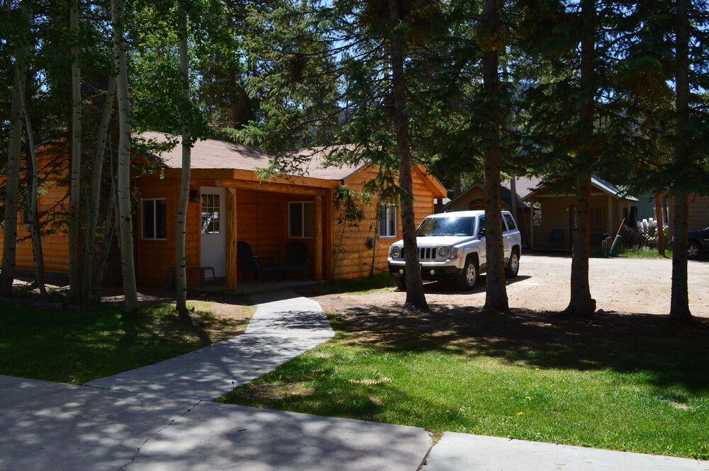 Daven Haven Lodge & Cabins - photo 82