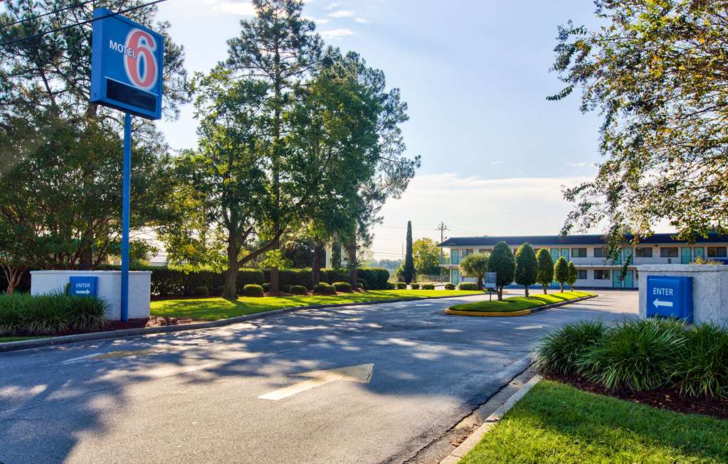 Motel 6 Valdosta GA University - featured photo