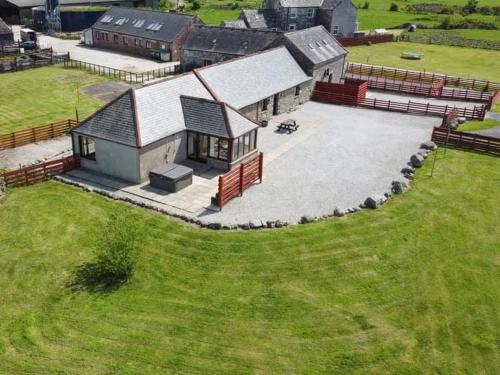 Middle Byre at Clauchan Holiday Cottages — 4-Star Luxury Hotel in Castle Douglas, United Kingdom