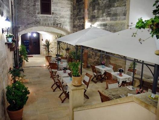 Palazzo Mellacqua — hotel in Andrano