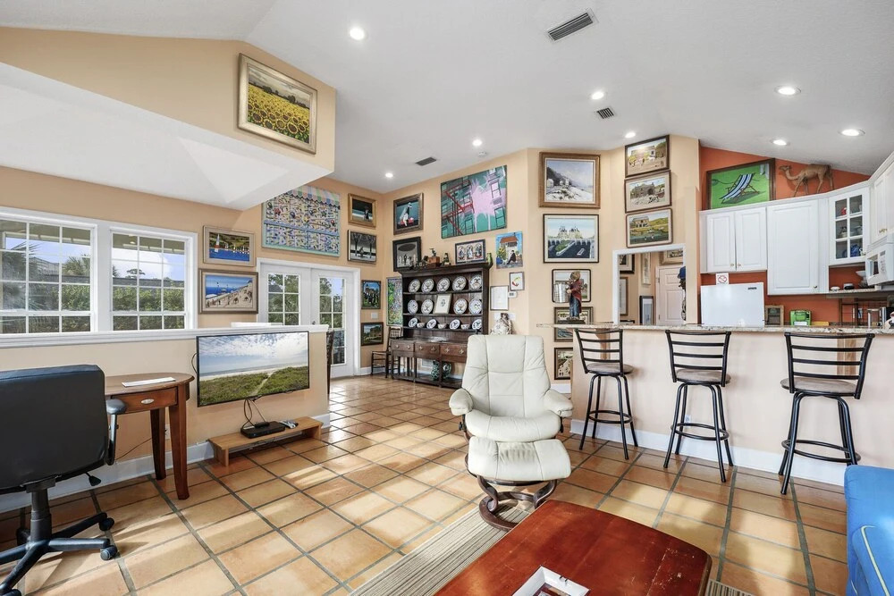 Roscoe Grande by RedAwning in Ponte Vedra Beach, United States