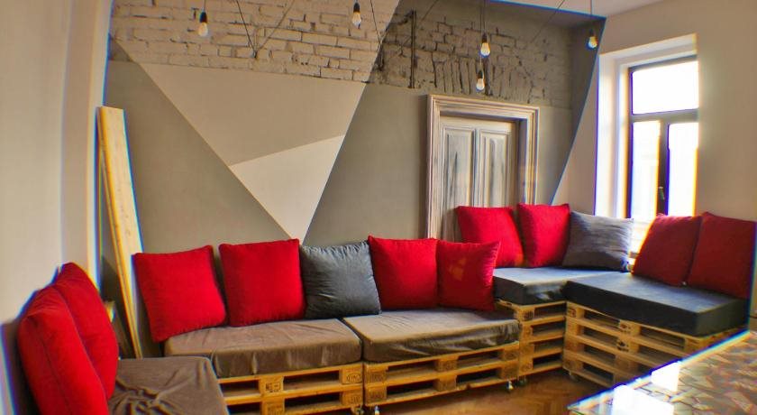 Cloud 9 Living - carbon neutral hotel in Bucharest