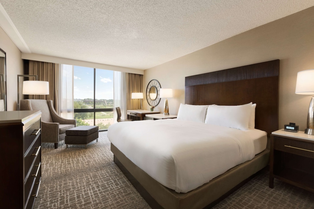 Hilton Fort Collins - photo 21