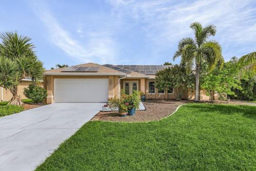 Florida Paradise 4 Bed 2 Bath Pool Home — 4-Star Luxury Hotel in Cape Coral, United States