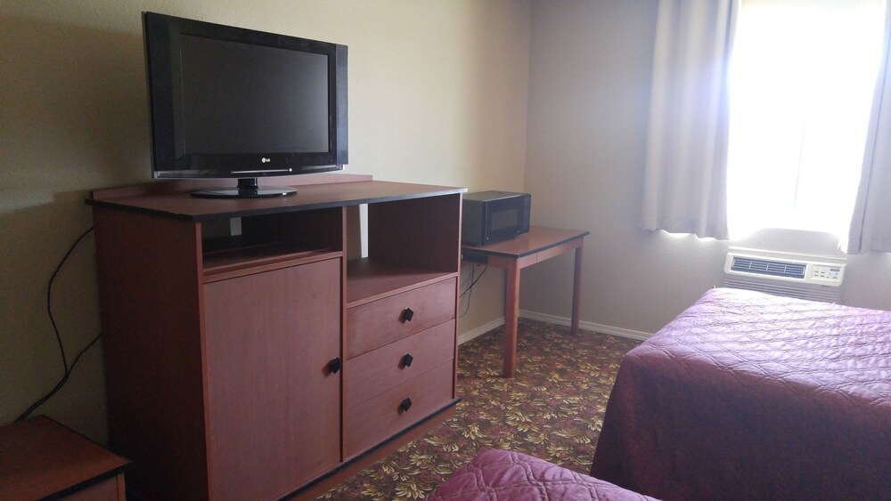 Loyalty Inn Pasco - photo 15