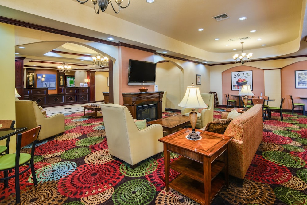 Holiday Inn Express Hotel & Suites Terrell by IHG - photo 5