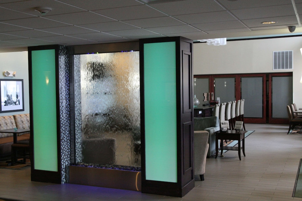 Hampton Inn & Suites Liberal - photo 4