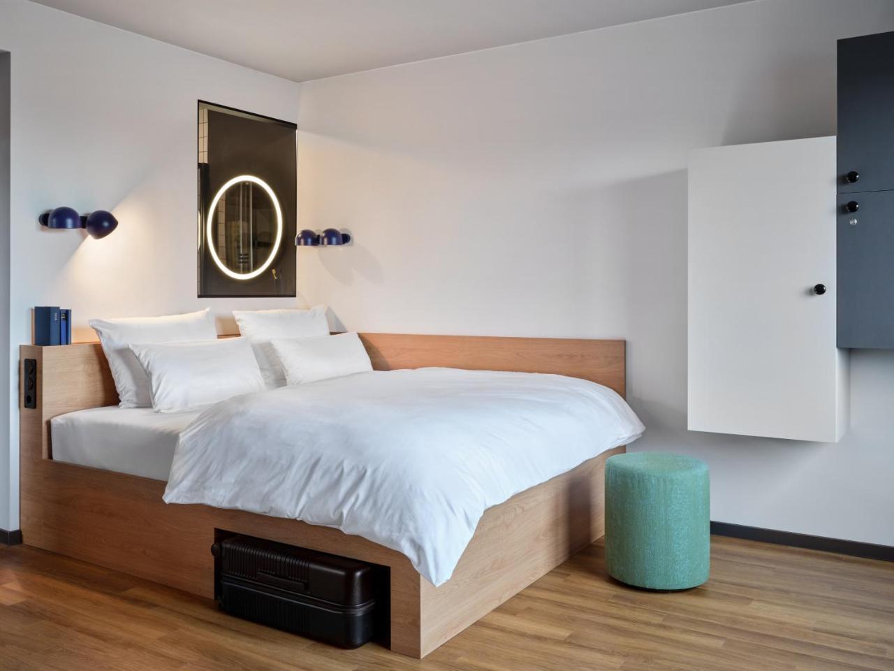 Stayery Wolfsburg Vw Tor 17 — 4-Star Luxury Hotel in Wolfsburg, Germany