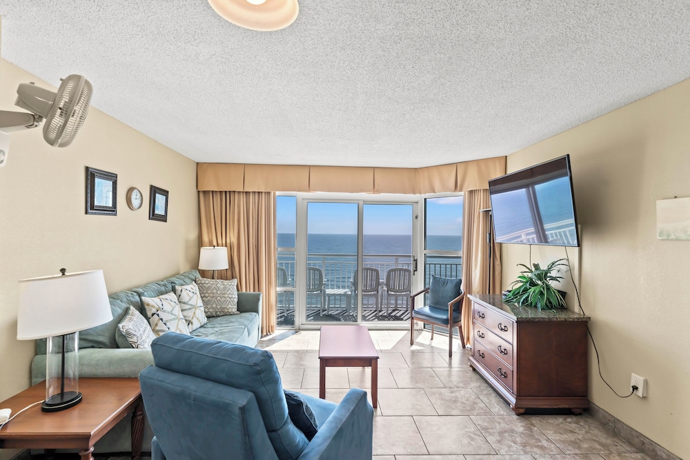 Units at Carolinian Beach Resort by Elliott Beach Rentals - photo 29