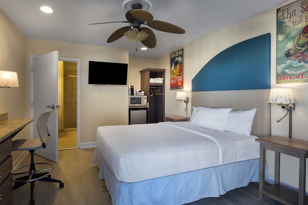 Seaside Inn Oceanfront - photo 12