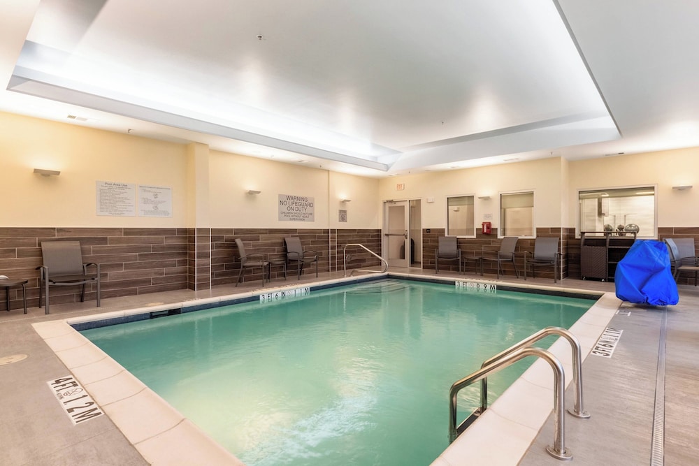 Fairfield Inn & Suites by Marriott Dallas DFW Airport North Coppell Grapevine - photo 17