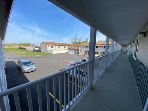 Stay Inn and Suites - photo 24