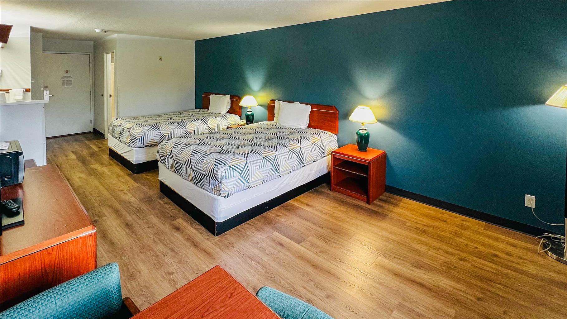 Studio 6 Suites Portland OR I 5 OHSU - photo 22