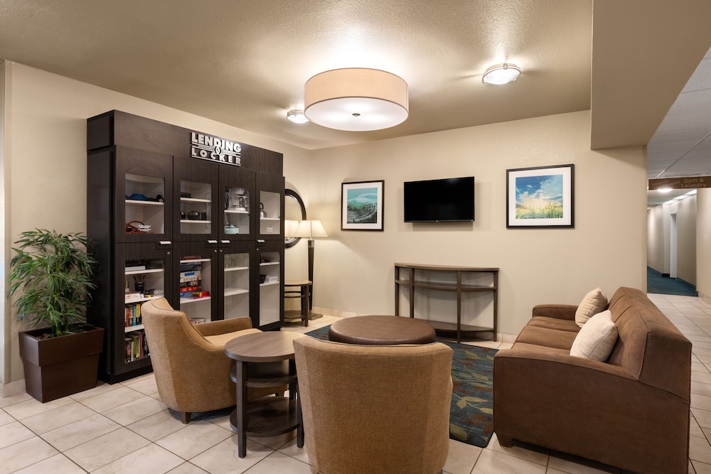 Candlewood Suites Bismarck an IHG Hotel - photo 3