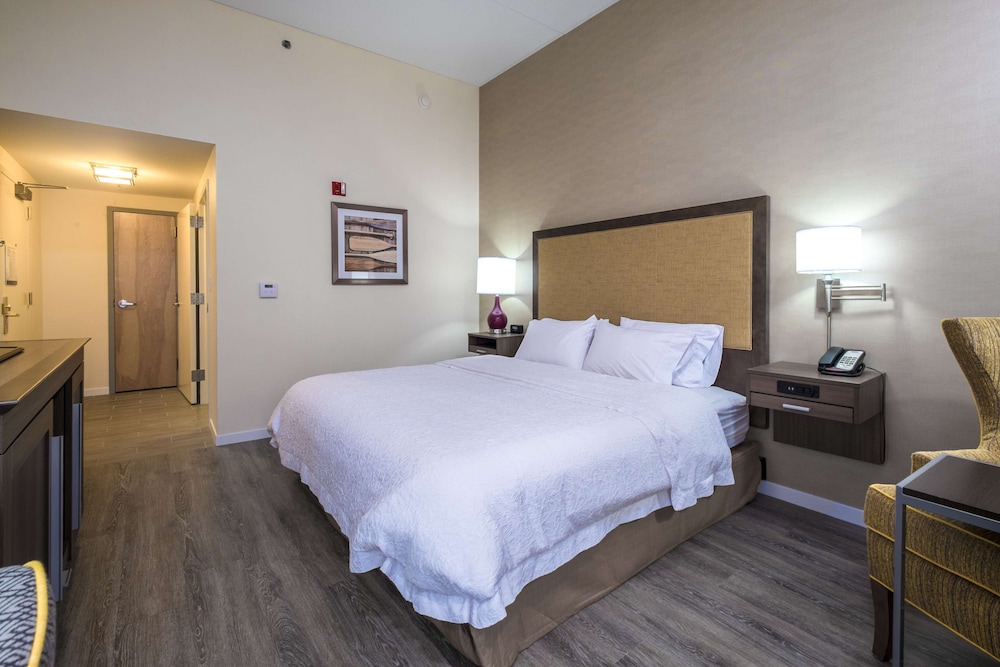 Hampton Inn Freeport Brunswick - photo 15