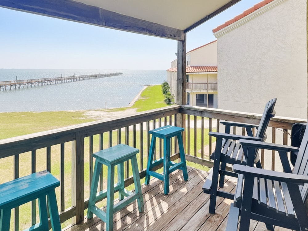 Allegro North #406 Dock of the Bay — 4-Star Luxury Hotel in Rockport, United States
