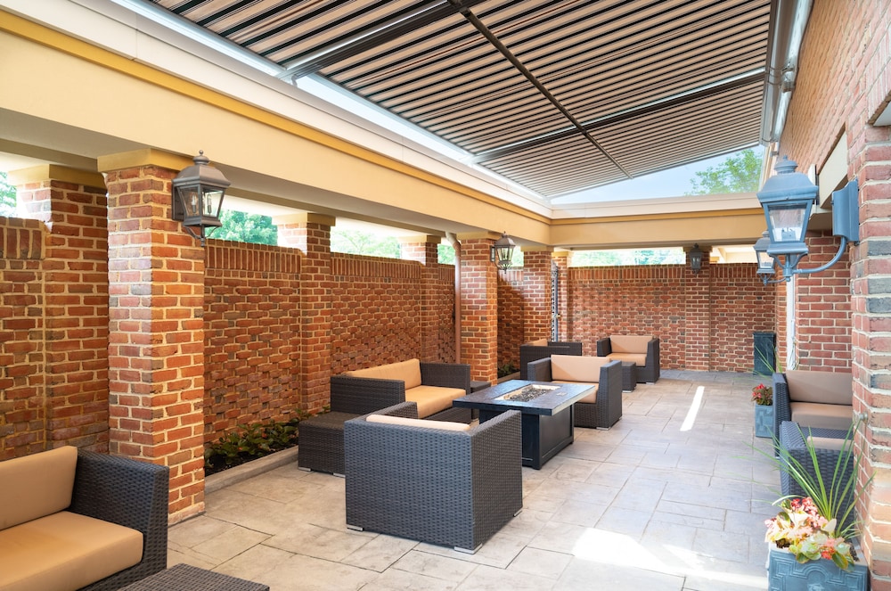 Holiday Inn Express State College at Williamsburg Square by IHG - photo 43