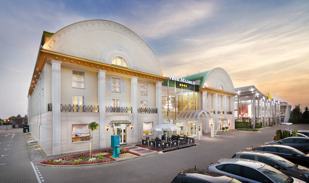 MCC Mazurkas Conference Centre & Hotel — hotel in Ozarow Mazowiecki
