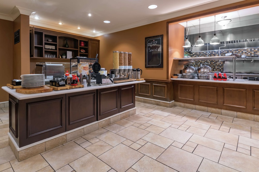 Hilton Garden Inn Devens Common - photo 29