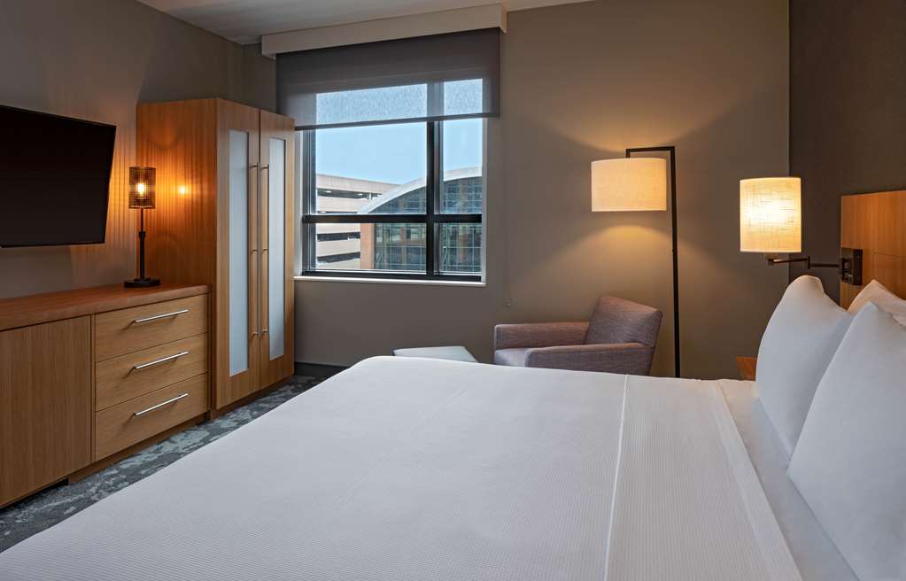 Hyatt Place Indianapolis Downtown - photo 24