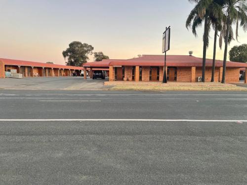 True Blue Motor Inn in West Wyalong, Australia