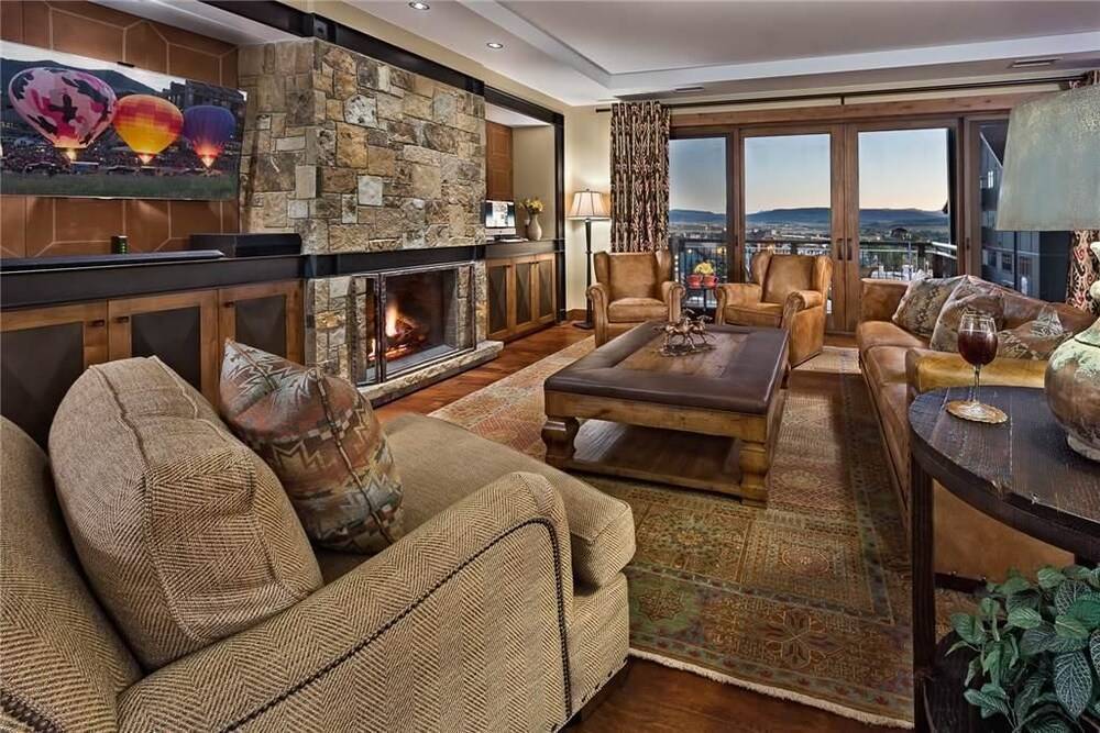 Elk Mountain 610 4 BedroomCondo By Moving Mountains — 4-Star Luxury Hotel in Steamboat Springs, United States