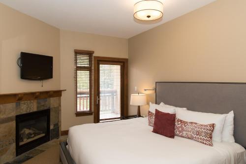 Sundial C108 - last minute hotel in Bridgeport