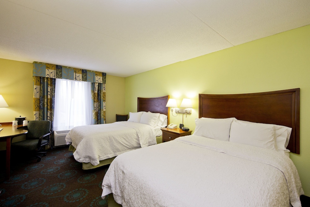 Hampton Inn Martinsburg South Inwood - photo 9