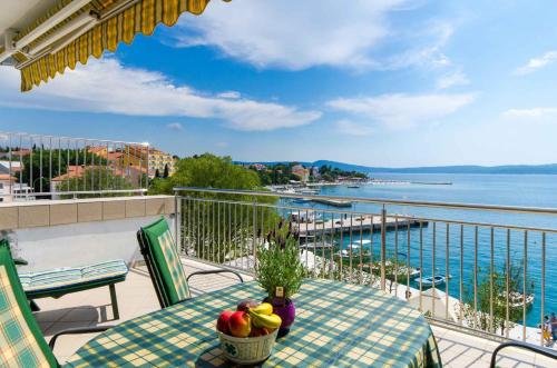 Apartment in Selce 39221 — 4-Star Luxury Hotel in Selce, Croatia
