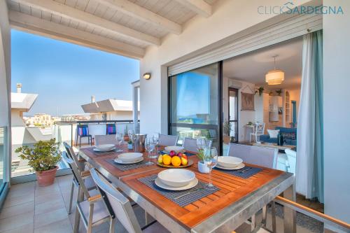 Alghero Appartamento Nereidi sul mare Attico con incredibile vista e verande per 8 persone — 4-Star Luxury Hotel in Alghero, Italy