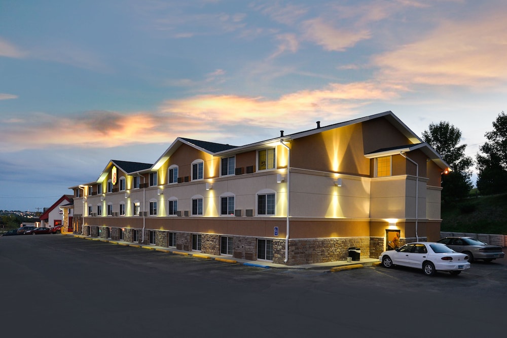 Super 8 by Wyndham Minot Airport - photo 28