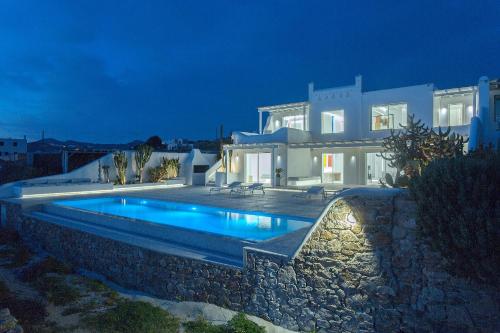 Villa Med — 5-Star Luxury Hotel in Mykonos, Greece