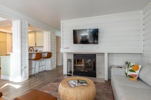 Bluff Condo 4033 — 4-Star Luxury Hotel in Sun Valley, United States